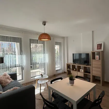 Idea Apartment *